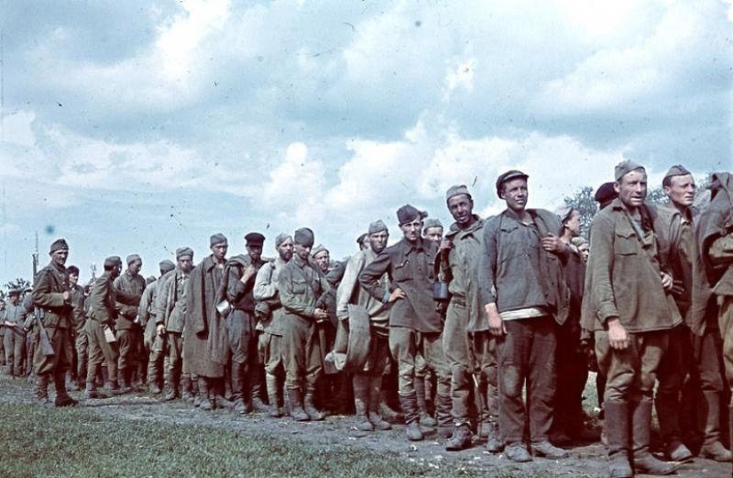 Sin la imagen del enemigo: foto de un corresponsal de guerra húngaro