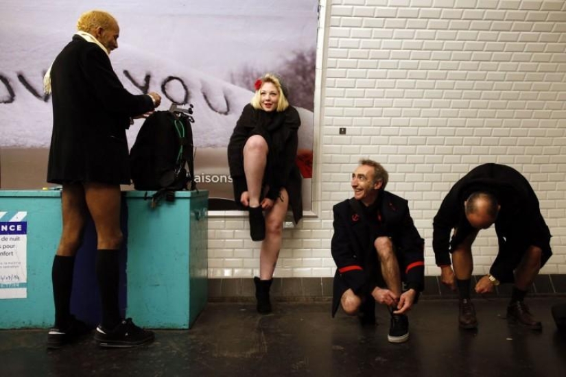 Sin pantalones y vergüenza: el flash mob más brillante de este invierno