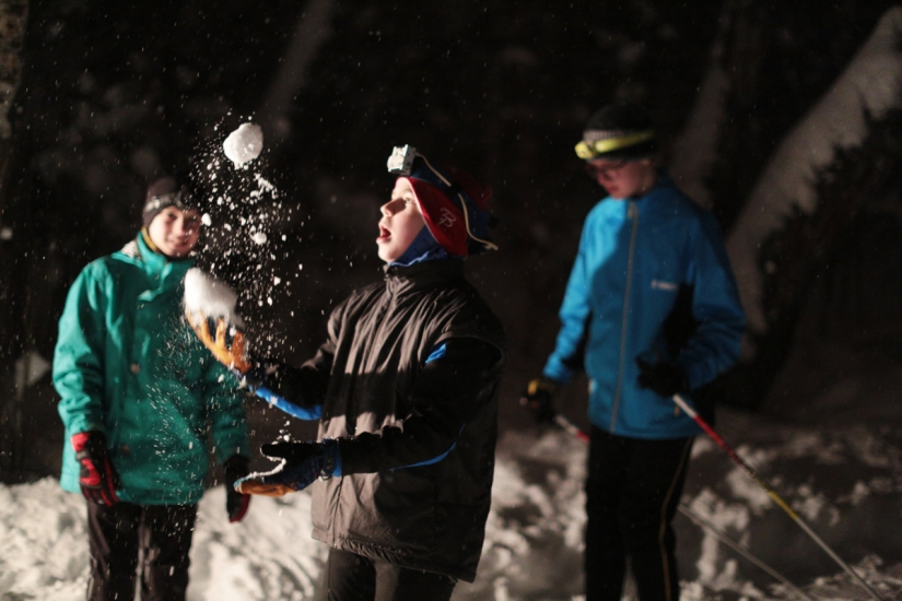 Skiing! Give the guy a ski track, hurry up! Skiing! Give the guy a ski track, hurry up!