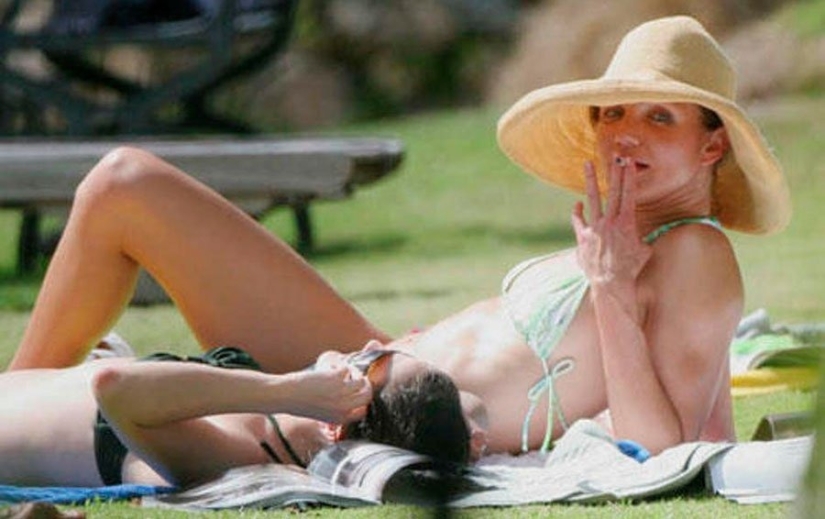 Smells like a trucker, bites his nails and swears: 10 nasty habits of stars Smells like a trucker, bites his nails and swears: 10 nasty habits of stars