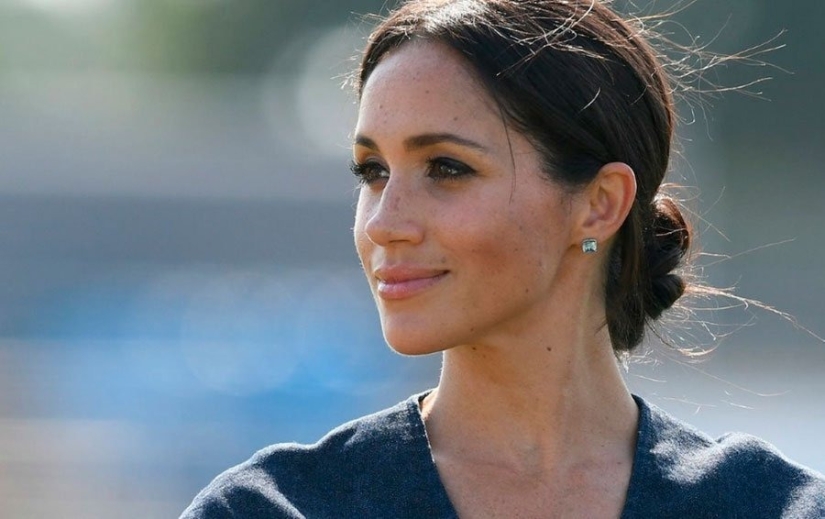 Smells like a trucker, bites his nails and swears: 10 nasty habits of stars Smells like a trucker, bites his nails and swears: 10 nasty habits of stars