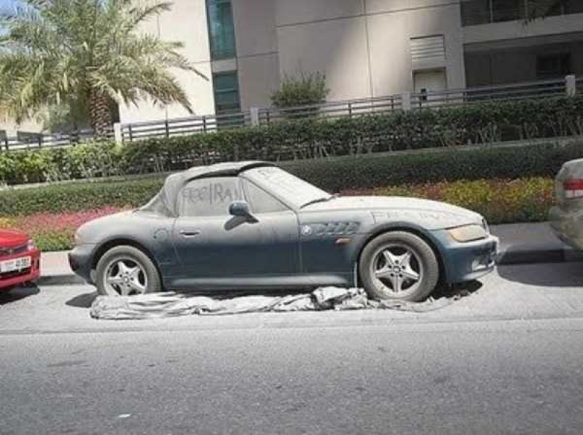 Sobre los problemas de Dubai: se han acumulado demasiados Ferrari abandonados en los estacionamientos