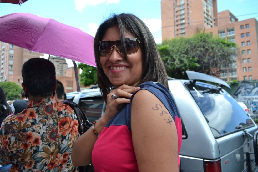 Socialist "occupation" in Venezuela: The army seized shops and distributes goods almost for free Socialist "occupation" in Venezuela: The army seized shops and distributes goods almost for free