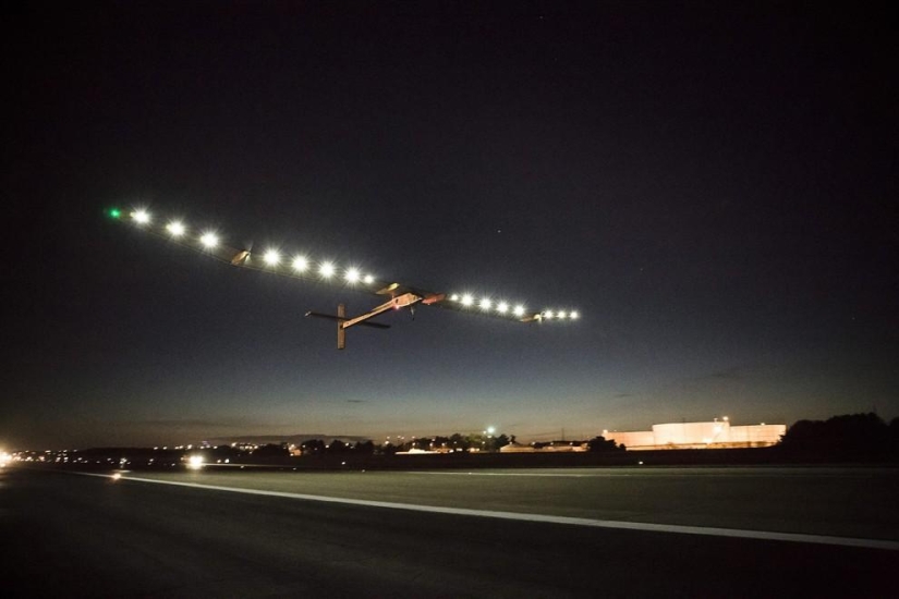 Solar Impulse completed its historic flight over the US Solar Impulse completed its historic flight over the US