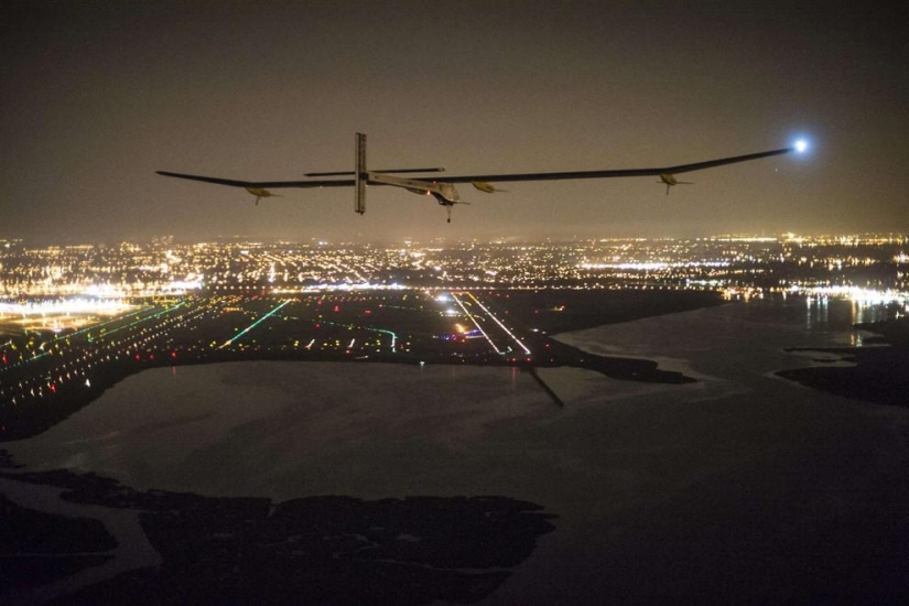 Solar Impulse completed its historic flight over the US Solar Impulse completed its historic flight over the US