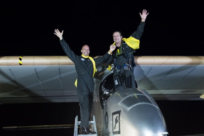 Solar Impulse completed its historic flight over the US Solar Impulse completed its historic flight over the US