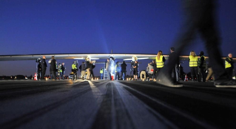 Solar Impulse completed its historic flight over the US Solar Impulse completed its historic flight over the US