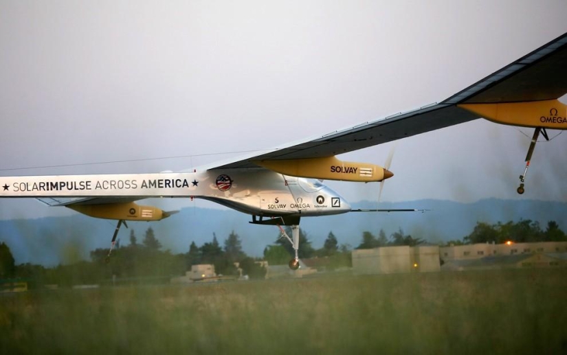 Solar Impulse completed its historic flight over the US Solar Impulse completed its historic flight over the US