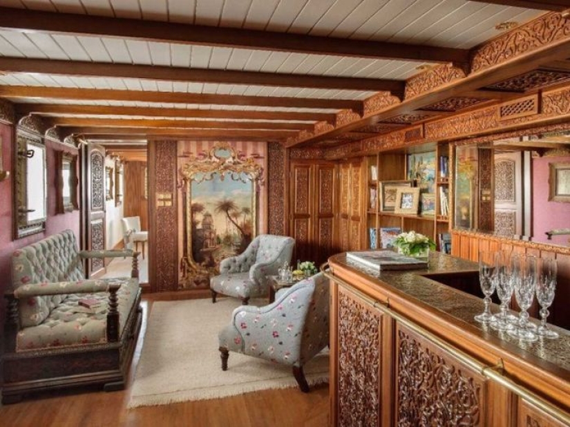 Soviet reconnaissance ship turned into a super-luxury yacht