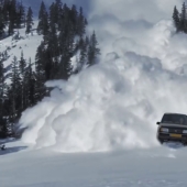 Special effects artist sells an old Jeep: now 2 million people want to buy it