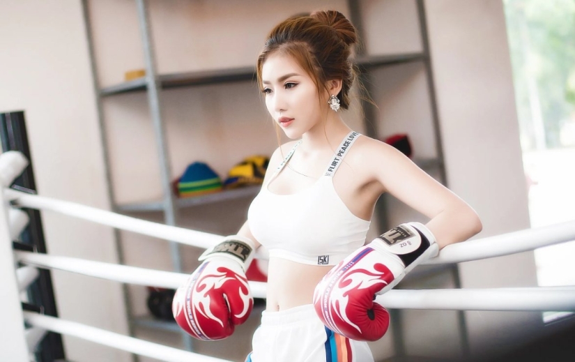 Sports Asian girls. Many admire their beauty