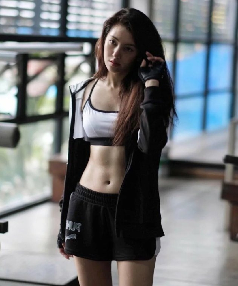 Sports Asian girls. Many admire their beauty