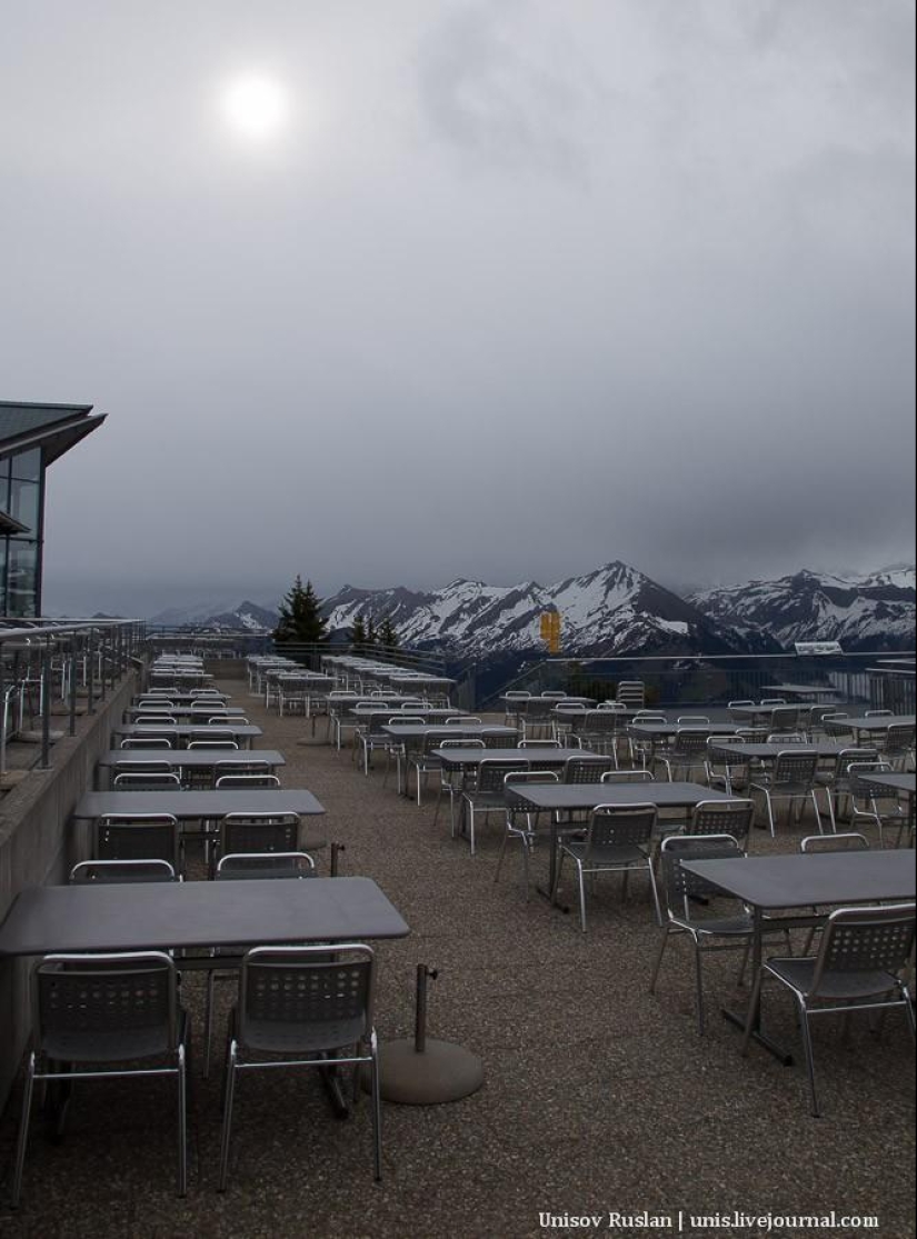 Stanserhorn Cabrio - two-story cable car cabin