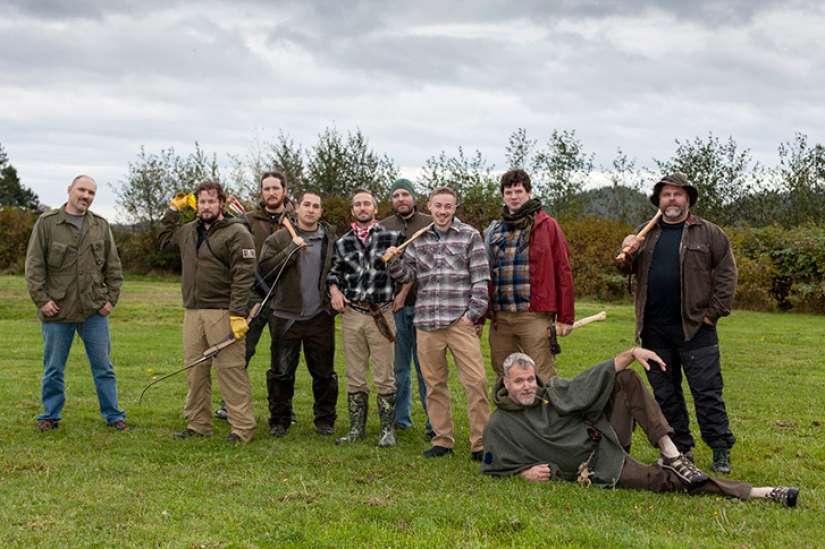 Stay alive at all costs Stay alive at all costs