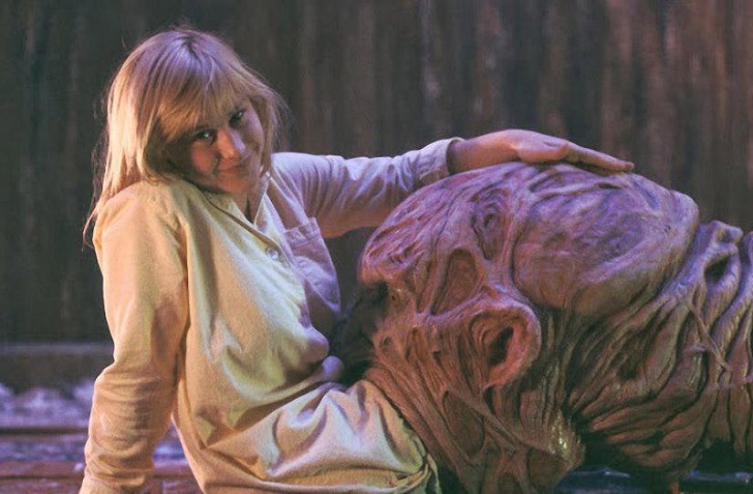 Stills from the filming of A Nightmare on Elm Street