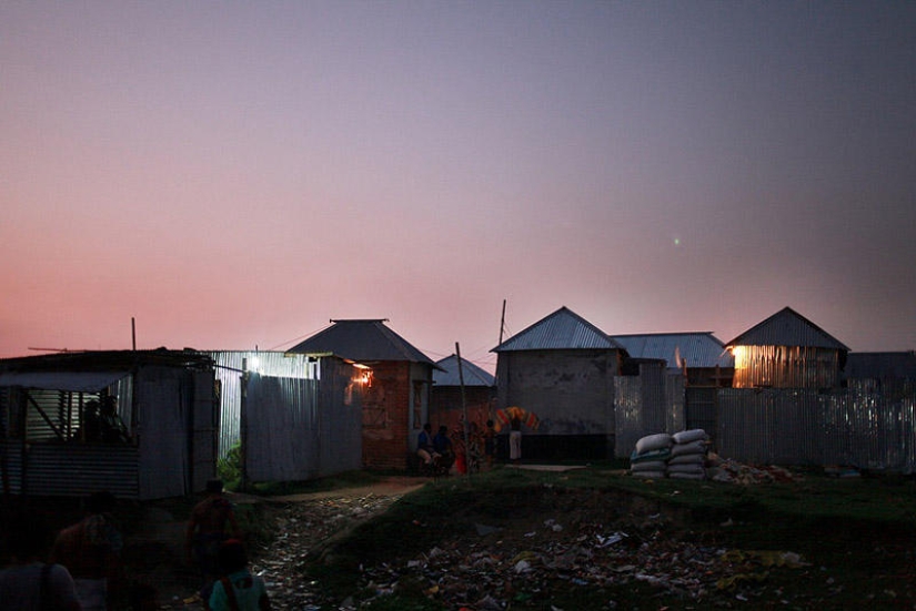 Stolen Childhood - Girl Prostitutes from Bangladesh