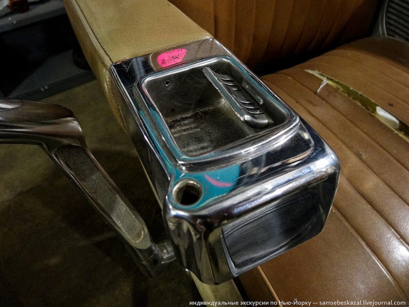 Store of used construction goods