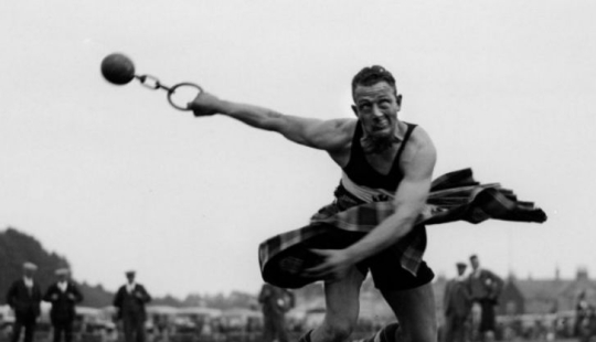 Strength, Courage and Flying Skirts - Highland Games in Scotland