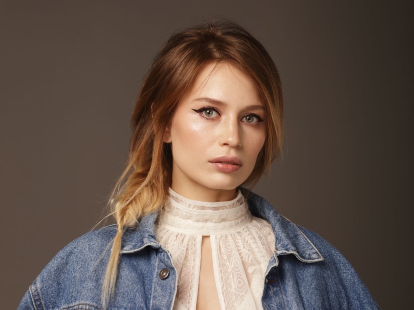 Stylist's 2023 Trends Guide: What to Buy on Sale