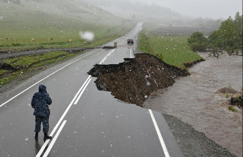 Summer in Altai began with a terrible flood