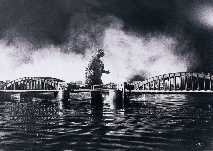 Surprising facts about the first &quot;Godzilla&quot;