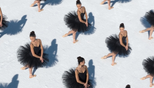 Swan Lake Reimagined: 16 Aerial Photos Of Ballet Dancers Captured On The Salt Lake In Utah Swan Lake Reimagined: 16 Aerial Photos Of Ballet Dancers Captured On The Salt Lake In Utah