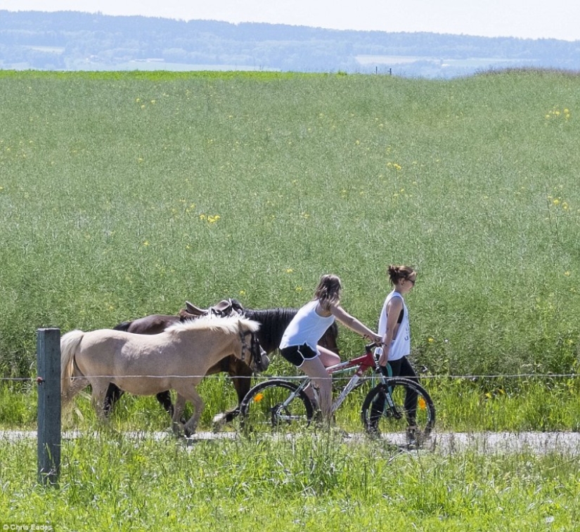 Swiss millionaires accused of racism for refusing to accept migrants