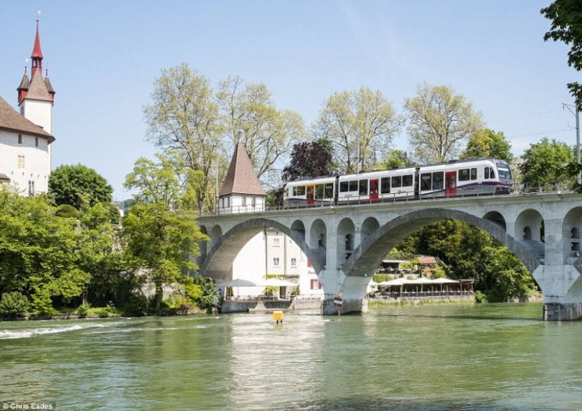 Swiss millionaires accused of racism for refusing to accept migrants