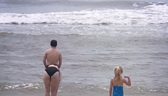 Take a closer look: 19 frames in which something strange is happening