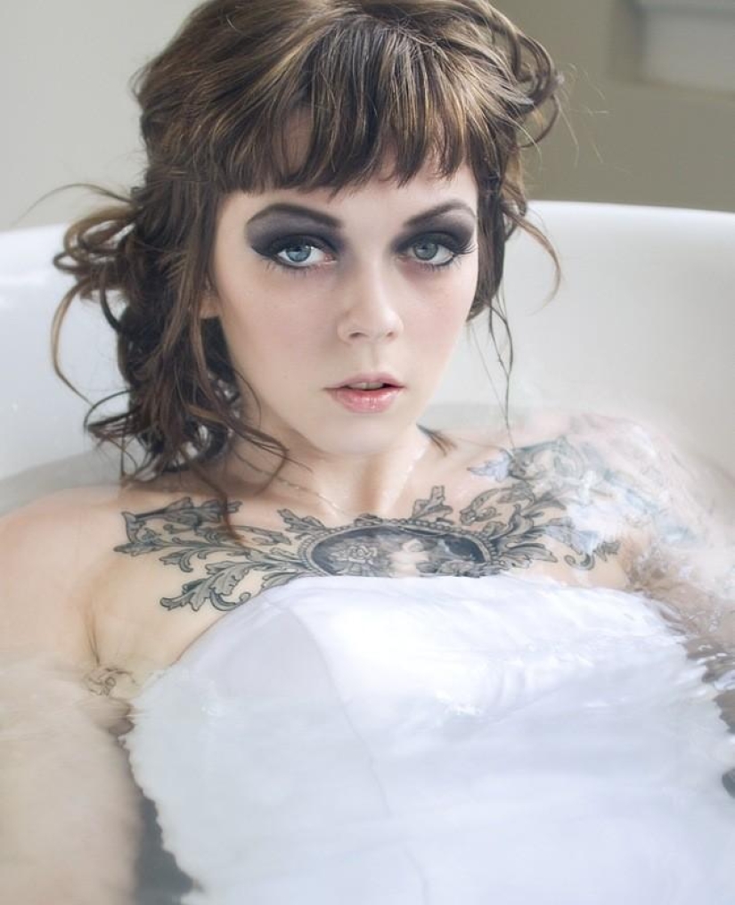 Tattoo as art: stunningly painted girls Tattoo as art: stunningly painted girls