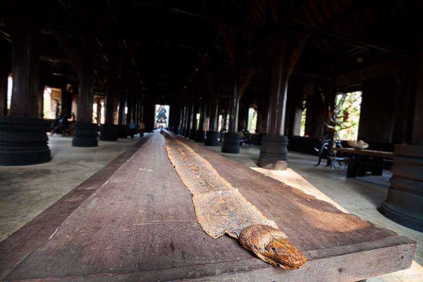 Temple of Death. The black house of Baan Si Dum. Northern Thailand Temple of Death. The black house of Baan Si Dum. Northern Thailand