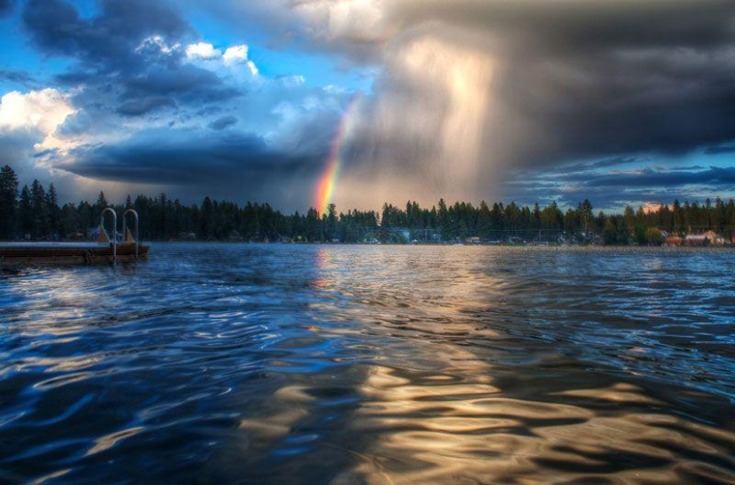 Terrifying beauty of thunderclouds