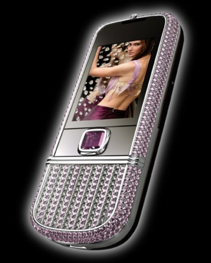 The 10 most expensive phones that only a very wealthy person can afford The 10 most expensive phones that only a very wealthy person can afford