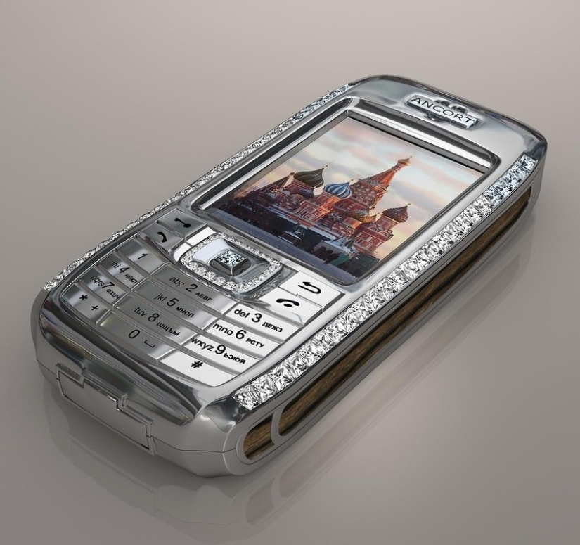 The 10 most expensive phones that only a very wealthy person can afford The 10 most expensive phones that only a very wealthy person can afford