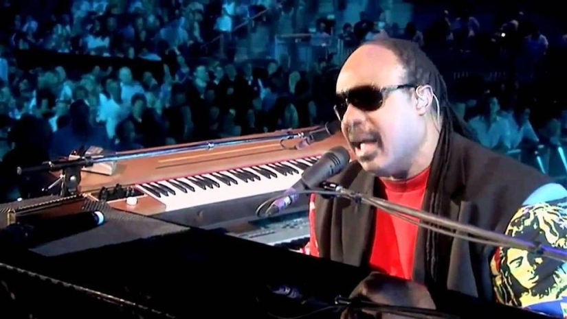 The 10 most popular artists of all time on the Billboard charts The 10 most popular artists of all time on the Billboard charts