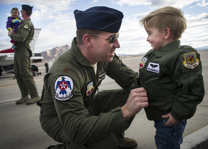 The 22 best frames of military photography according to the US Department of Defense