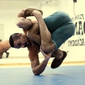 The Amazing Dancer Nicknamed Rubber Legs The Amazing Dancer Nicknamed Rubber Legs