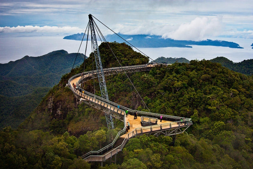The amazing sky bridge of Langkawi The amazing sky bridge of Langkawi