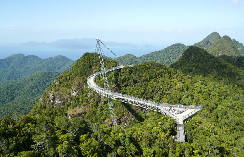 The amazing sky bridge of Langkawi The amazing sky bridge of Langkawi