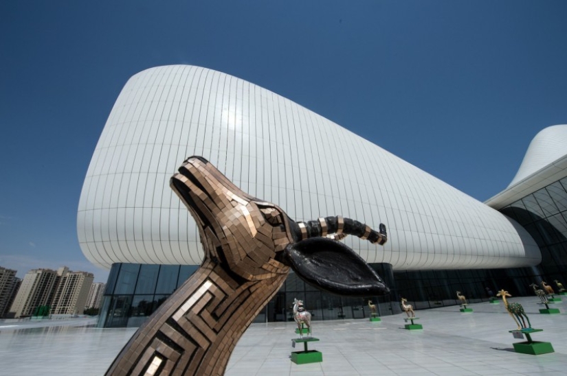 The Architectural World of Zaha Hadid