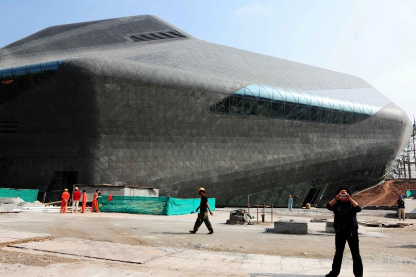 The Architectural World of Zaha Hadid