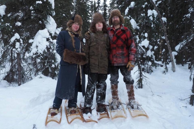 The Atchley family has been living for 18 years as hermits away from civilization