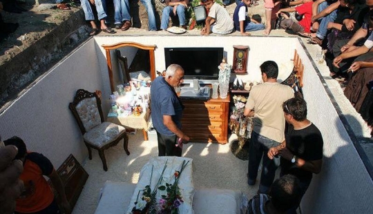 The baron is dead, long live the baron! The baron is dead, long live the baron!