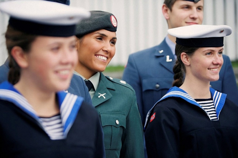 The beautiful half of the Norwegian army