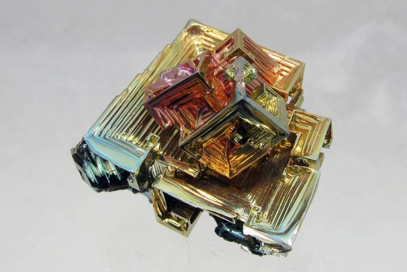 The beauty of bismuth The beauty of bismuth