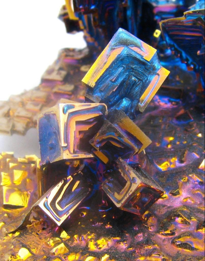 The beauty of bismuth The beauty of bismuth