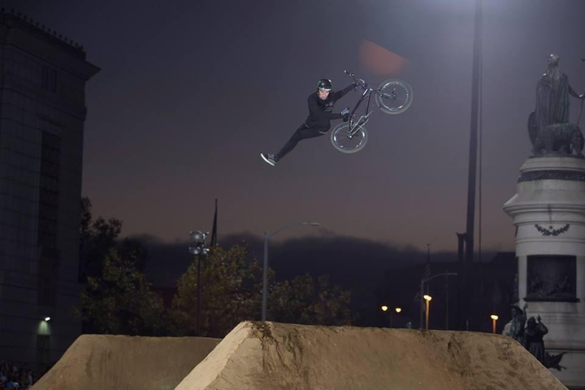The best photos from the finals of the extreme sports Dew Tour-2013
