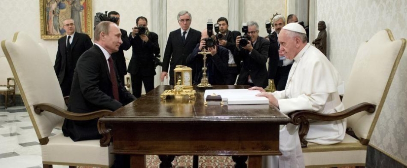 The Best Political Photobombs of 2013