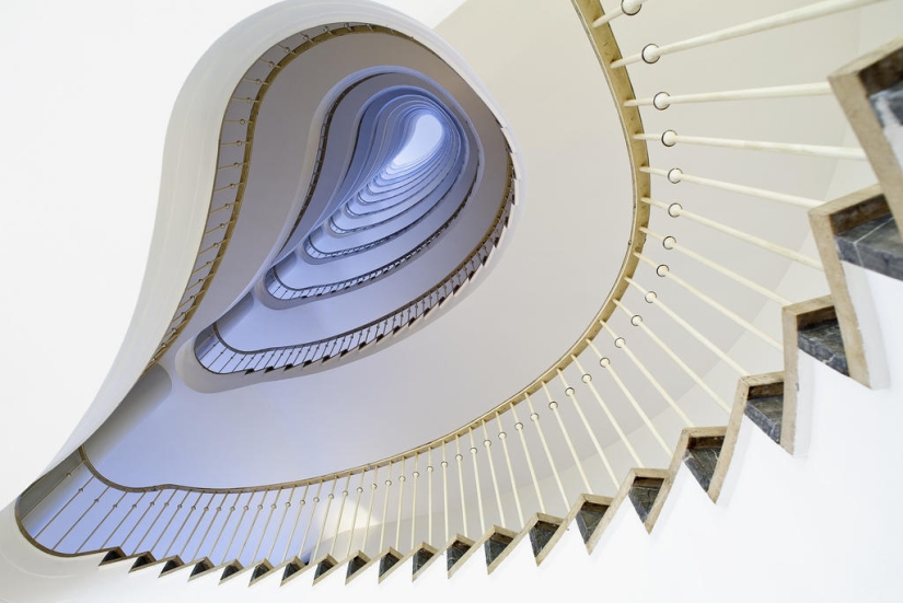 The breathtaking beauty of spiral staircases
