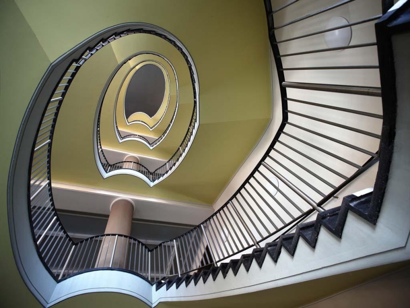 The breathtaking beauty of spiral staircases